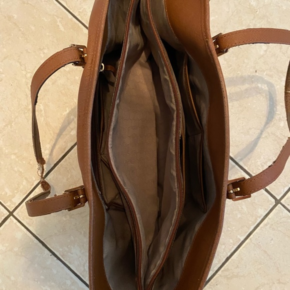 Michael Kors jet set travel tote 👜 - Picture 5 of 12